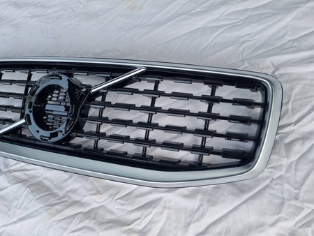 Atrapa grill VOLVO S60 V60 18-20 MATOWY