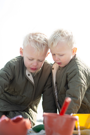 Silikonowe Wiaderko Konewka Scrunch - Granatowy