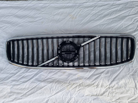 Atrapa grill VOLVO S90 18-20 CHROM