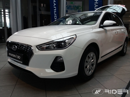 Hyundai i30 HB listwy boczne