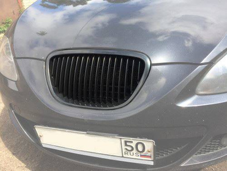 GRILL SEAT LEON ALTEA  1P 05-09 ALTEA 5P 04-09