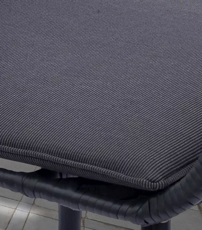 ZESTAW MEBLI OGRODOWYCH NAPOLI CZARNY KRZESŁA STOLIK PODUSZKI SZKŁO HARTOWANE TECHNORATTAN BOHO PLECIONKA