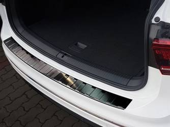 Volkswagen Tiguan 2 Czarna Nakładka (listwa) ochronna na zderzak tylny