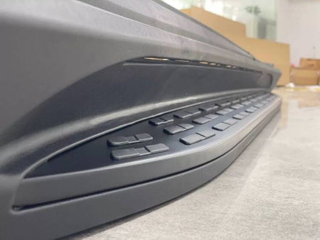 Komplet progów stopnie boczne do Mercedes W167 czarne BLACK LOOK