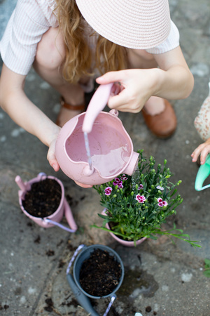 Silikonowe Wiaderko z łopatką Scrunch - Pudrowy Róż