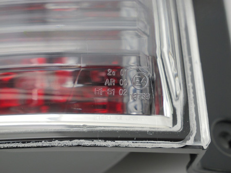 Lampa prawa tylna TYC do Mitsubishi Pajero 06-10