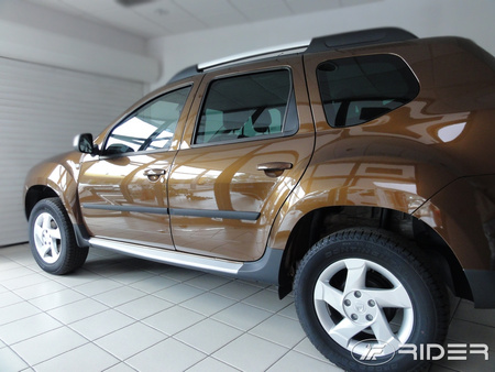 Dacia Duster listwy boczne