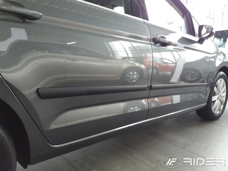 Vw Touran listwy boczne