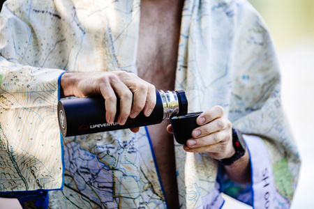 Termos próżniowy 500 ml Lifeventure - Dark Grey