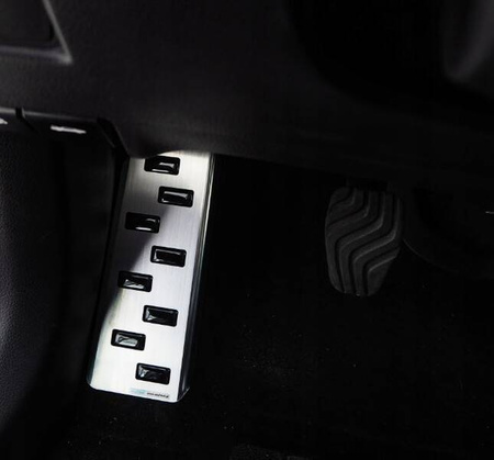 Podstopnica MITSUBISHI ECLIPSE CROSS 2017-