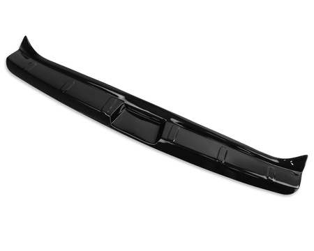 Listwa tylnego zderzaka Renault Clio BH | X98 Hatchback IV 5D 2012-2020