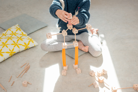 Drewniane klocki konstrukcyjne Mini Trigonos L - 130 el.