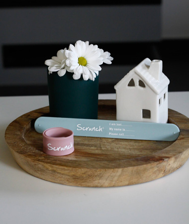 Opaska informacyjna Scrunch - Pudrowy Róż