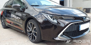 Toyota Corolla TS XII 2019- listwy boczne