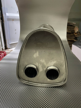 Tłumik przelotowy montażowy ze stali aluminiowanej 2 na 1 z przetłoczeniem - EDEX