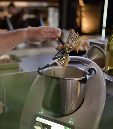 MIESZADŁO MOTYLEK TRZEPACZKA SKROBAK NASADKA MIESZAJĄCA UBIJAJĄCA KOŃCÓWKA AKCESORIA DO ROBOTA KUCHENNEGO