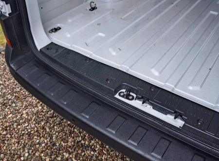 Nakładka ochronna bagażnika na tylny zderzak do VW VOLKSWAGEN CRAFTER 2017