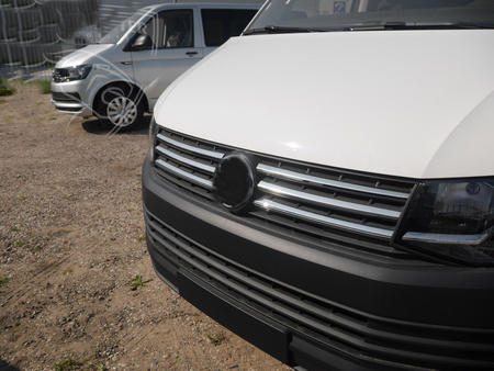 Listwy atrapy przedniej Volkswagen Transporter 2015-2019