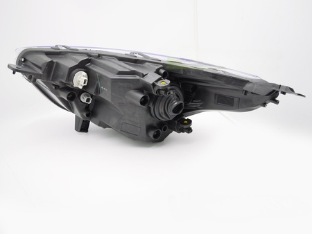 Lampa prawa reflektor Black TYC do Ford KA+ 18-21