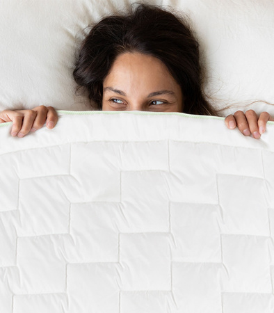 KOŁDRA BAMBOO 200X220 IMPERIAL BAMBUS POLIESTR CAŁOROCZNA ANTYALERGICZNA PUSZYSTA MIĘKKA WŁÓKNO BAMBUSOWE DO SPANIA