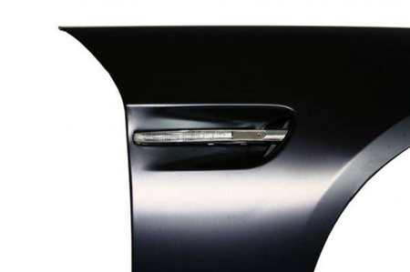 BŁOTNIKI PRZEDNIE  BMW E90 05-11 LOOK M3 DESIGN