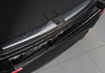 Nakładka na zderzak tylny do Mercedes klasa E W213 Kombi (Czarna)
