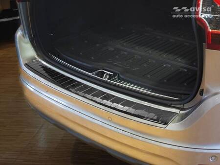 Nakładka na zderzak tylny do Volvo XC60 Carbon (czarny)