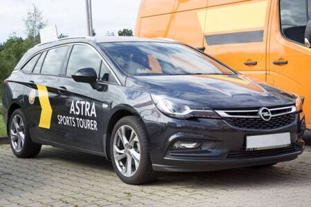 Opel Astra 5 K Sports Tourer  Czarna Nakładka (listwa) ochronna na zderzak tylny