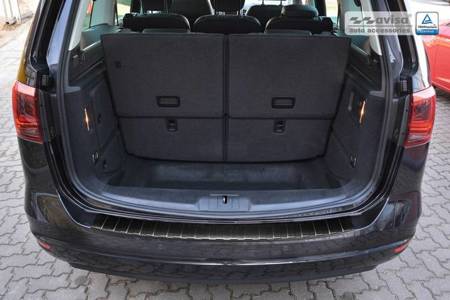 Volkswagen Sharan 2 Czarna nakładka (listwa) ochronna na zderzak tylny.