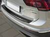 Nakładka na zderzak tylny do Volkswagen Tiguan 2 Carbon (czarny)